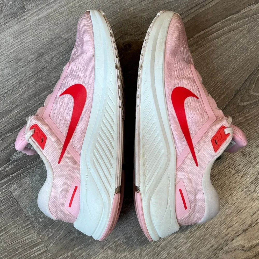 Nike Air Zoom Structure 24 Womens Pink Red Running Shoes DA8570-600 Size 8.5